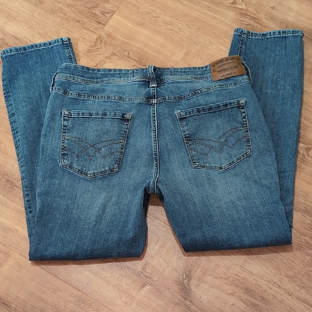 🥳Host Pick🎊 Seven7 Men's Classic Blue Straight Leg Jeans - Picture 3 of 11